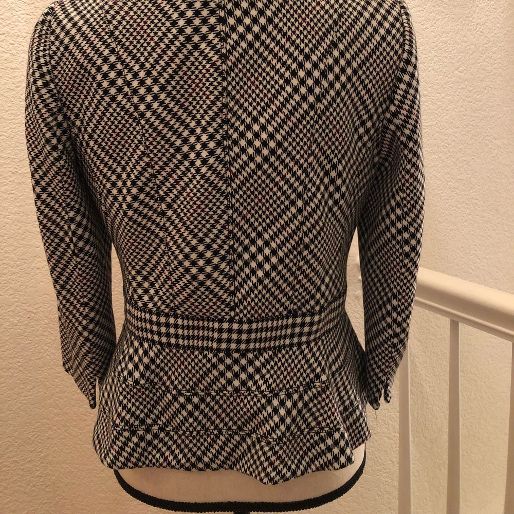 Blazer - Picture 2 of 3